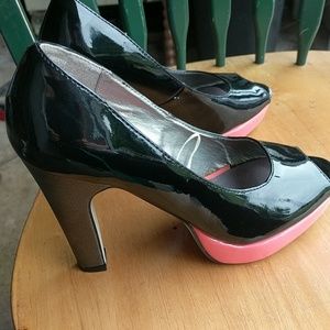Womens heels never worn